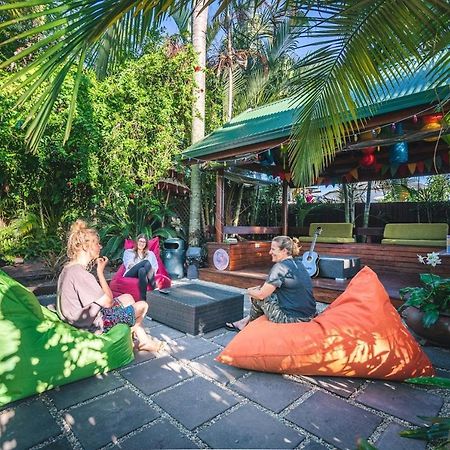 Tropic Days Boutique Hostel Cairns Exterior photo