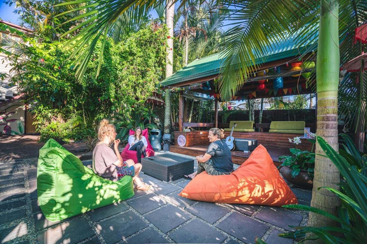 Tropic Days Boutique Hostel Cairns Exterior photo